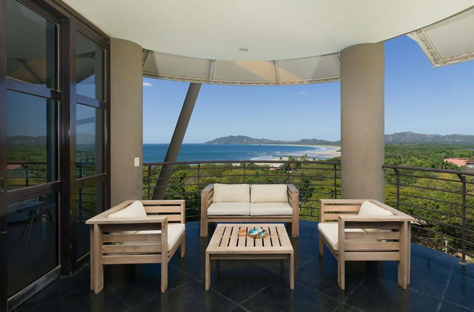 La Perla #161 – Spectacular Ocean View Penthouse.