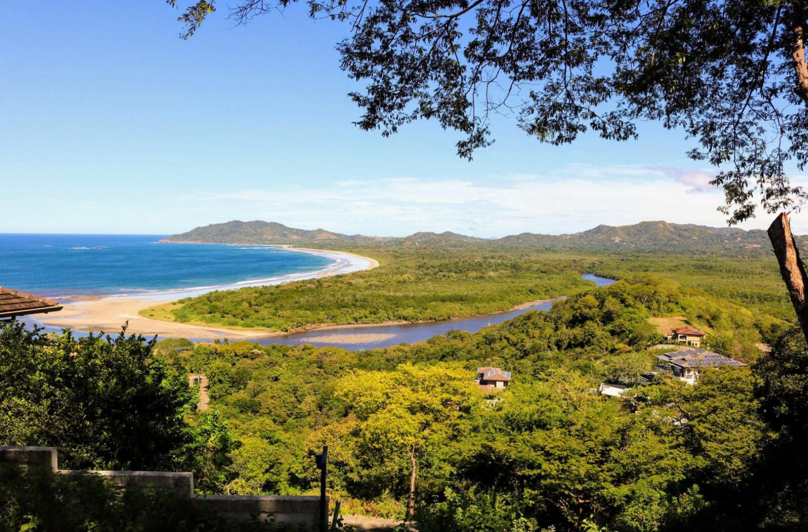 Lote Dos Vistas – Large Ocean View Lot in Tamarindo on Hilltop